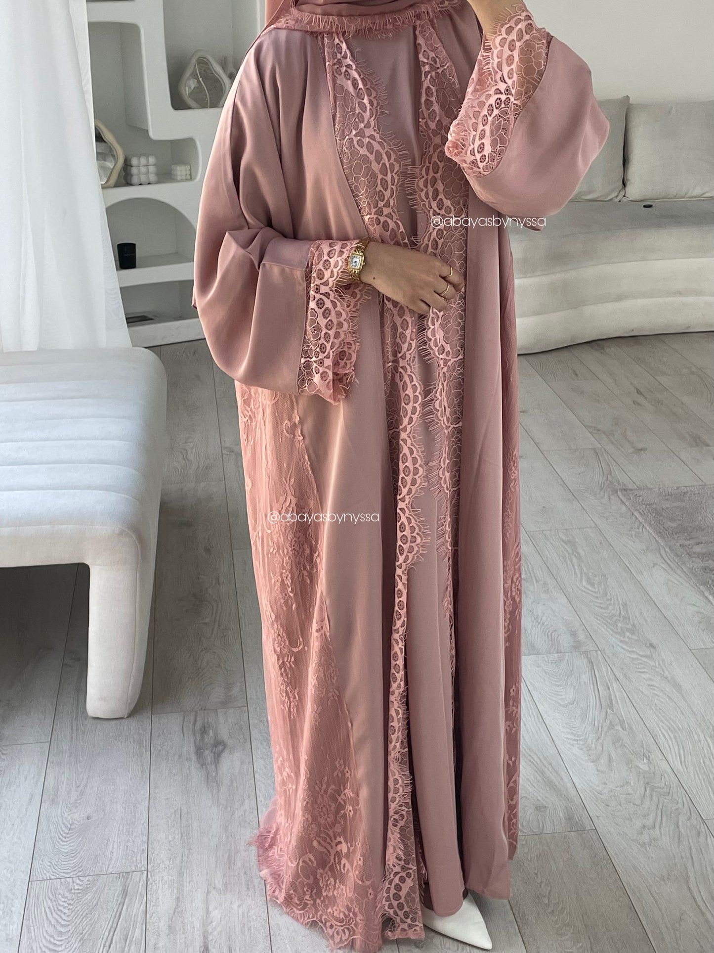 LIA Lace Abaya – Elegant Women Wear for Every Occasion - Dusty Rose