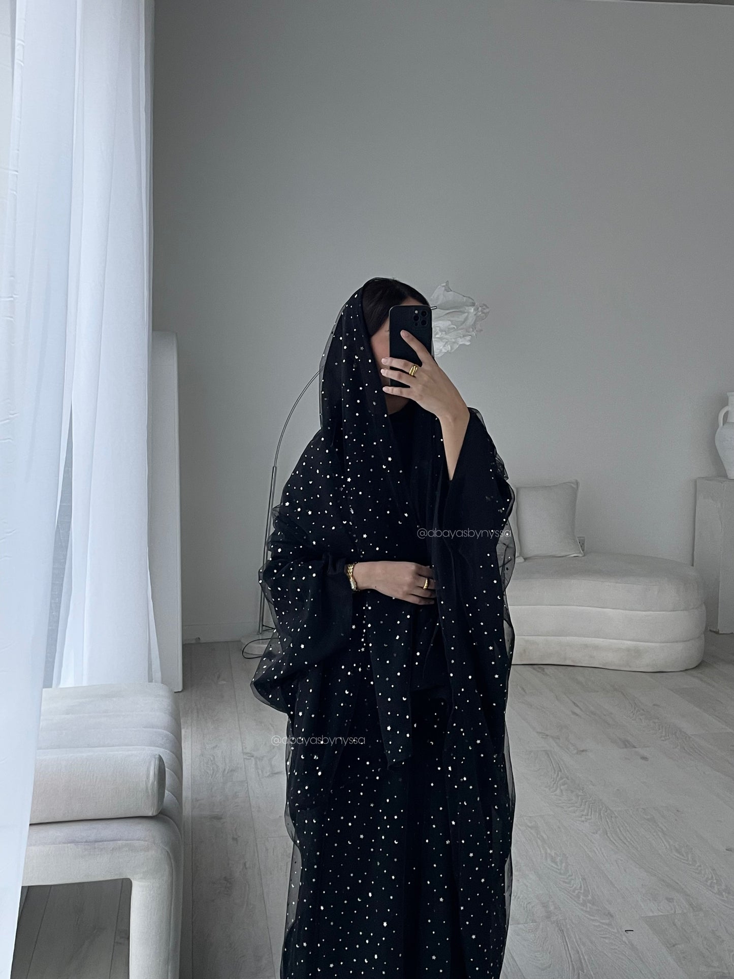 ‘Starry Nights’ Women’s Sparkly Evening Abaya –
- Noir