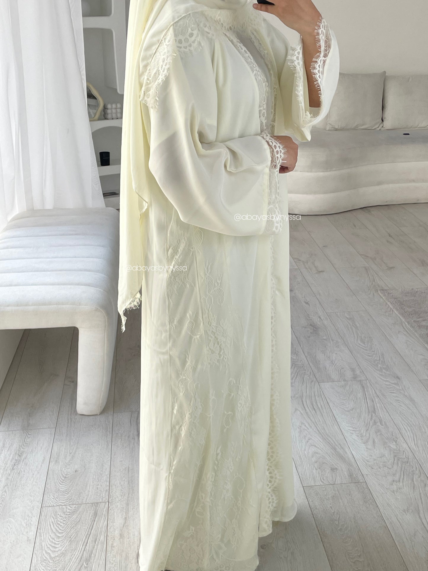 LIA Lace Abaya – Elegant Women Wear for Every Occasion - Cream
