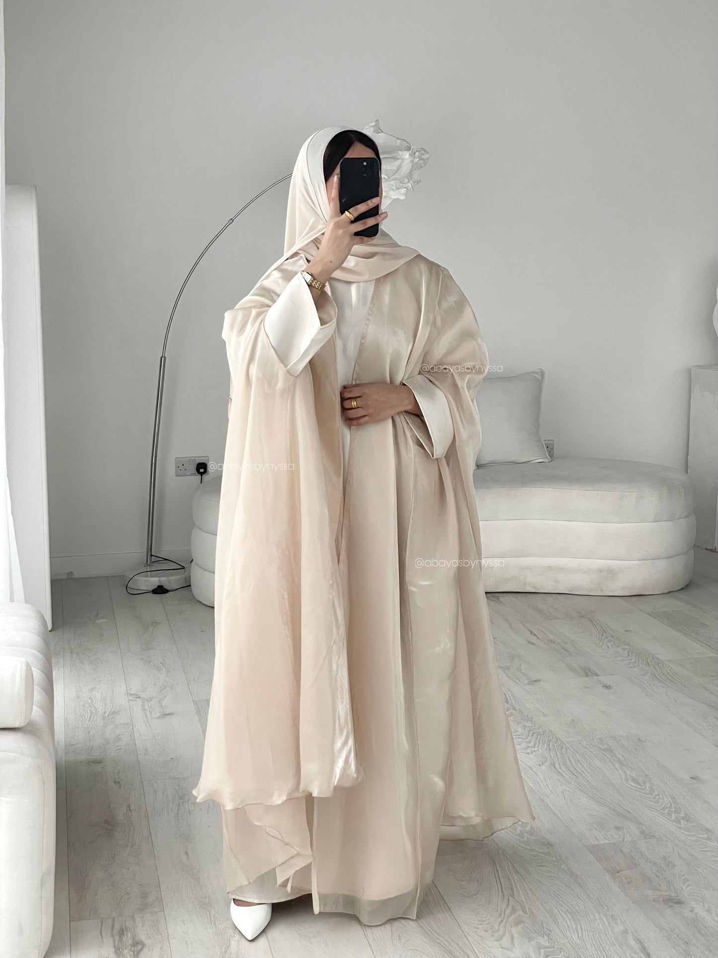 Noor Abaya – Elegant Organza Evening Wear
- ‘Champagne’