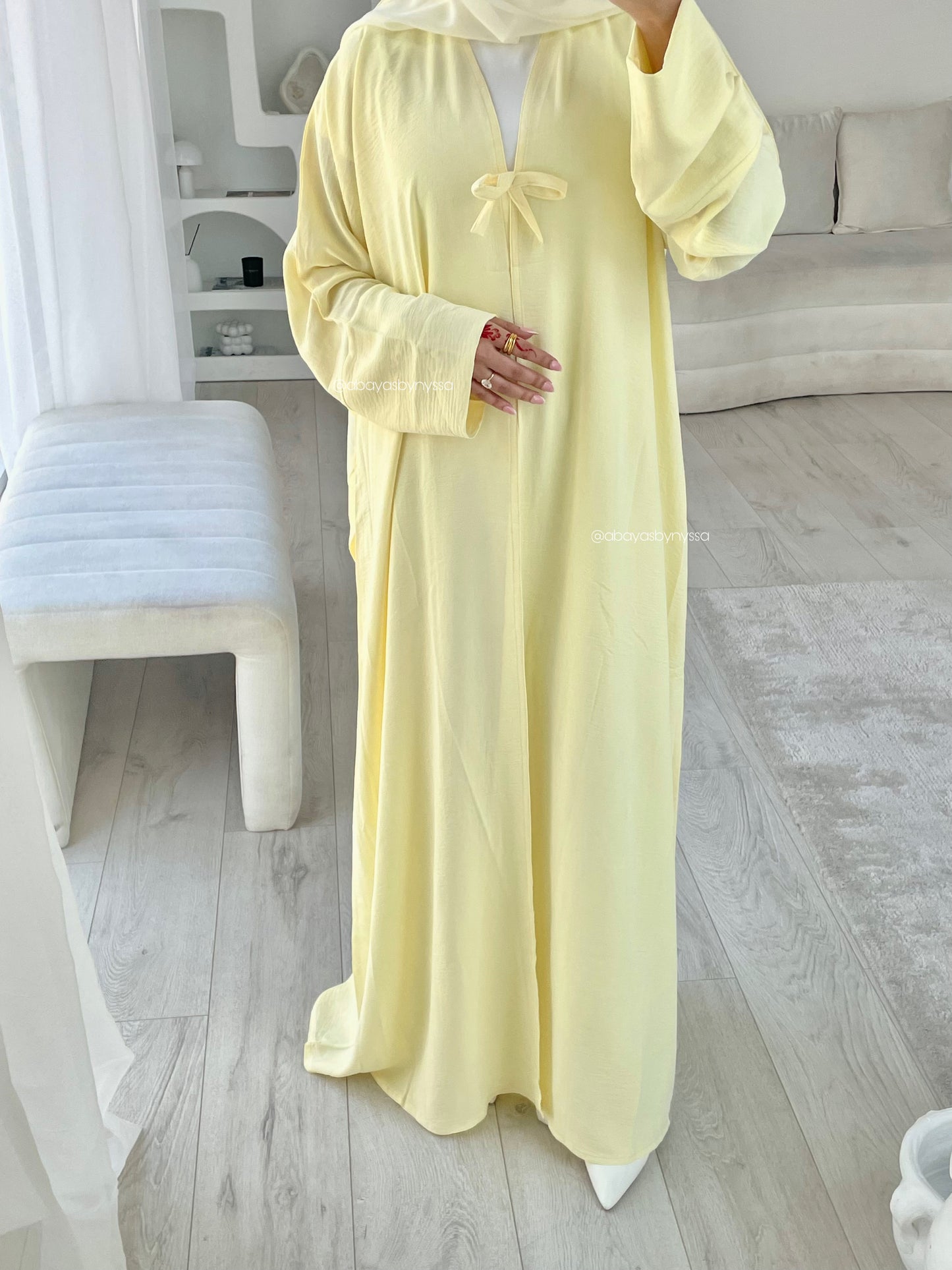 Bow Button Abaya – ‘Butter Yellow’
