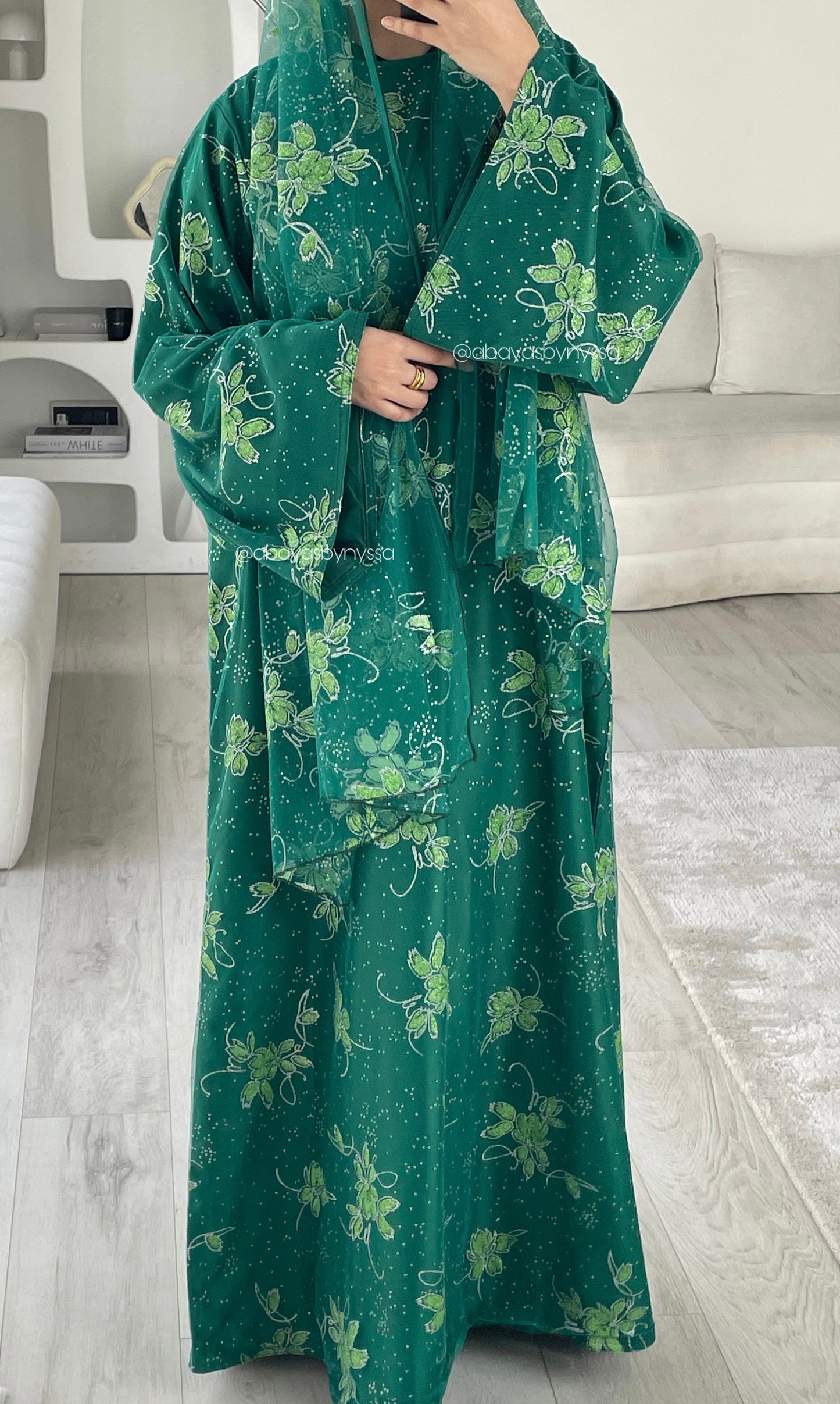 Marwa Women’s Closed Abaya – Fully Embellished Evening Abaya
- ‘Green’
