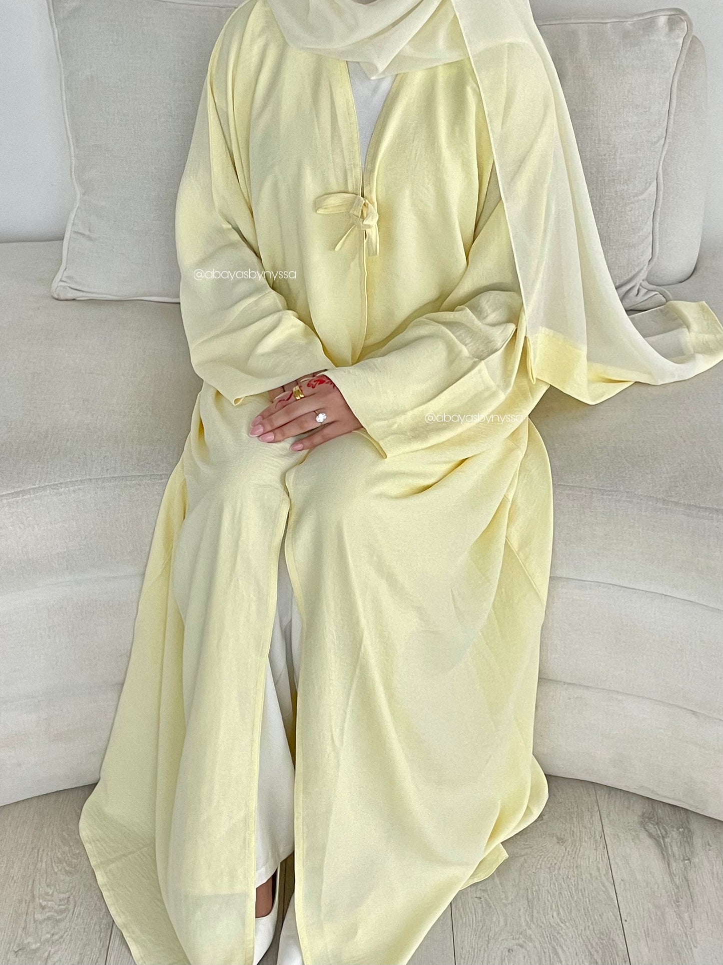 Bow Button Abaya – ‘Butter Yellow’