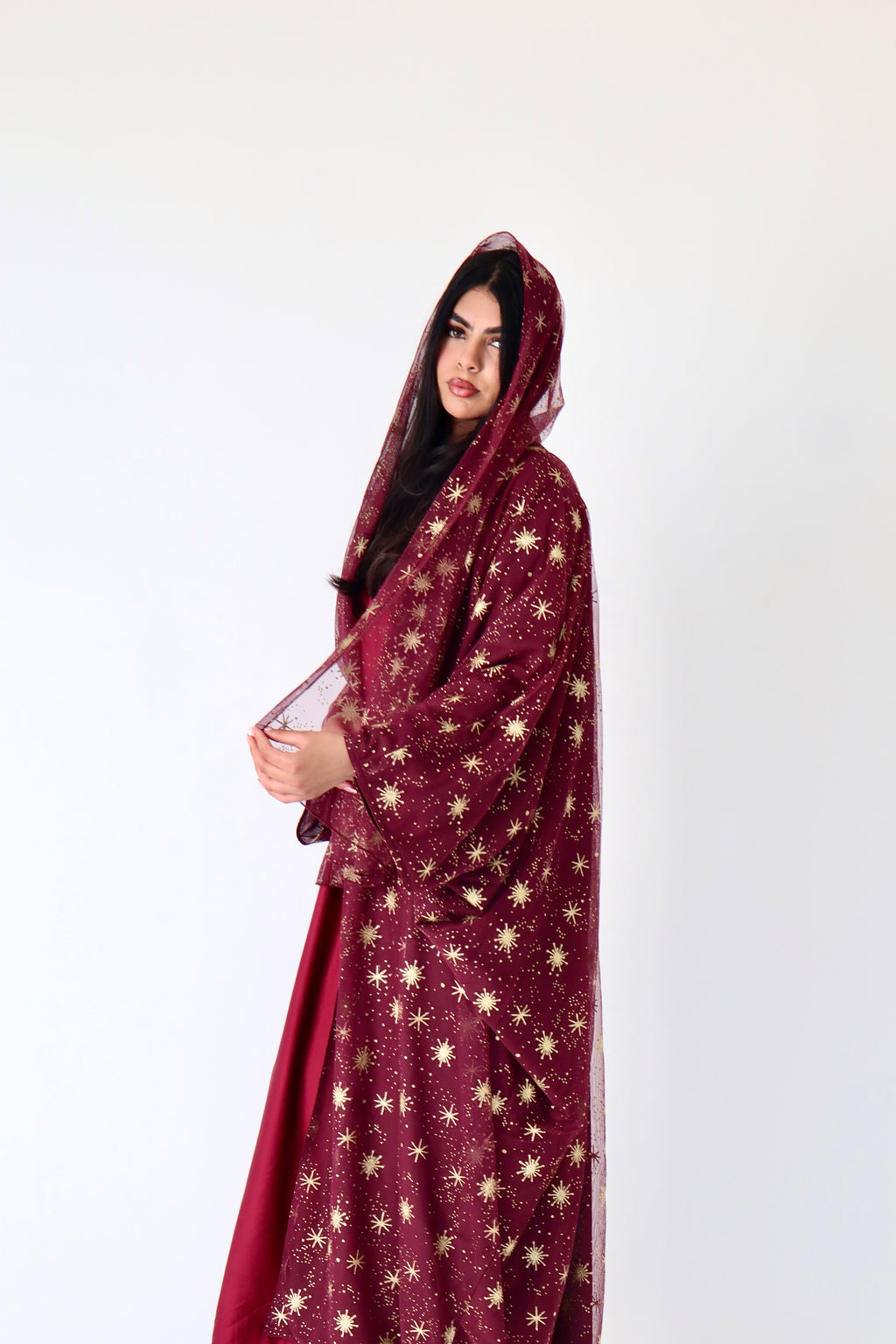 Dujā - Women’s Sparkly Evening Abaya - Burgundy and Gold
