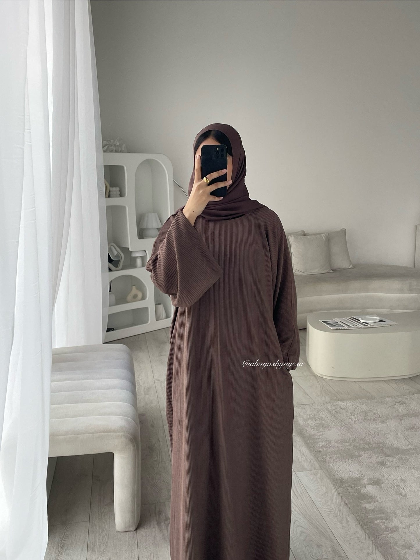 Minimalist Ribbed Abayas – Soft Neutral Tones for Modern Modest Style - ‘Mocha’