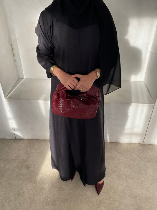 V-Cut Cloak - ‘Black’