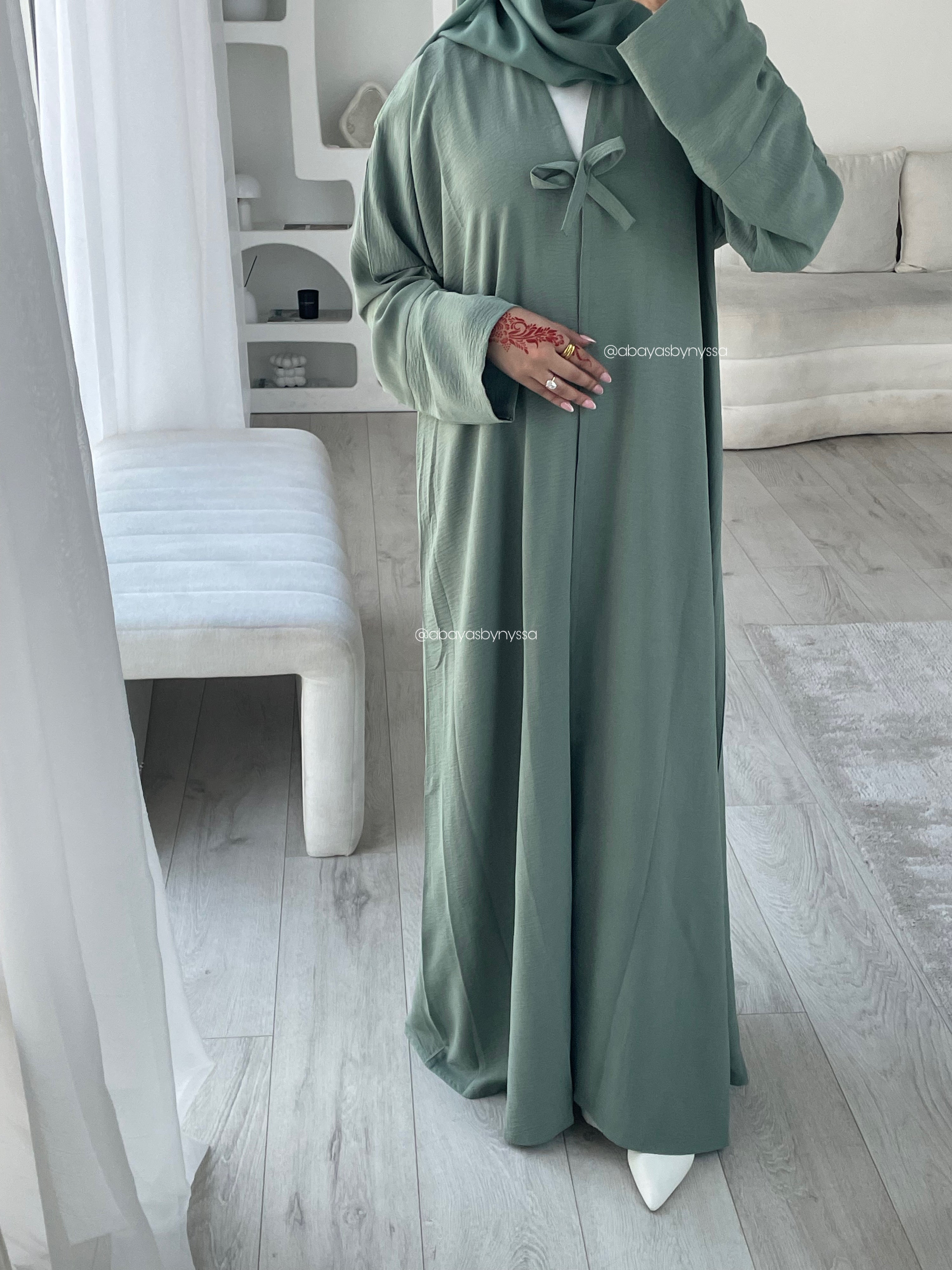 Bow Button Abaya – ‘Green’