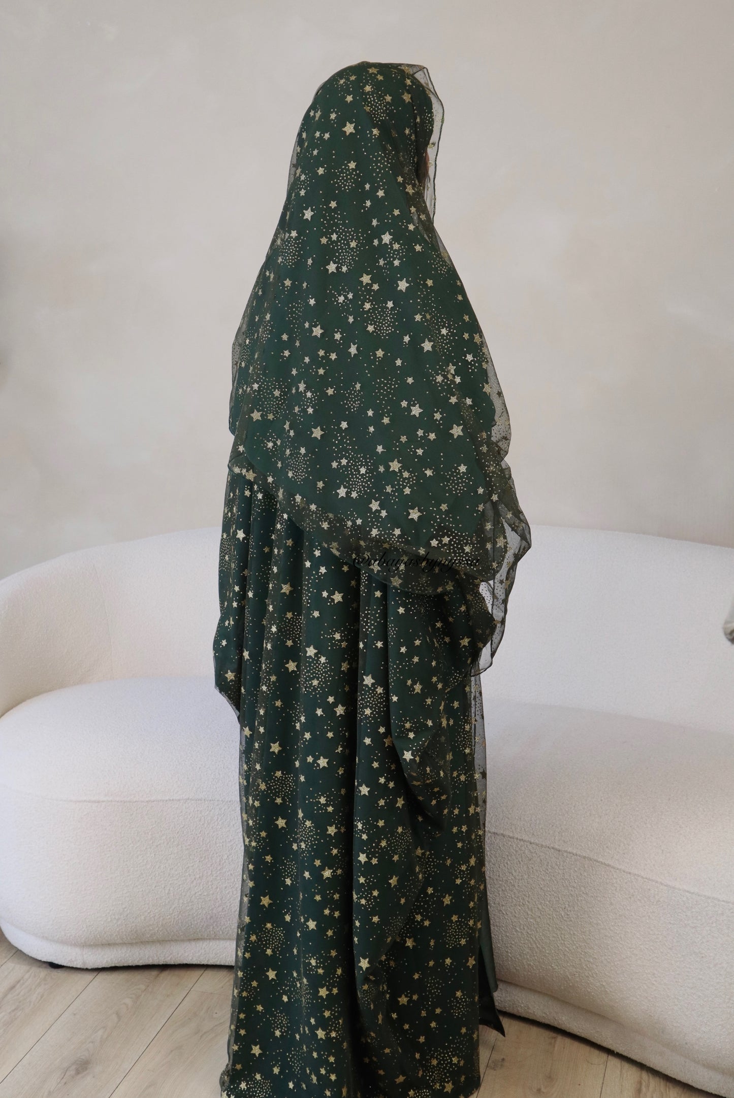 Thuraya - Women’s Sparkly Evening Abaya - Green and Gold