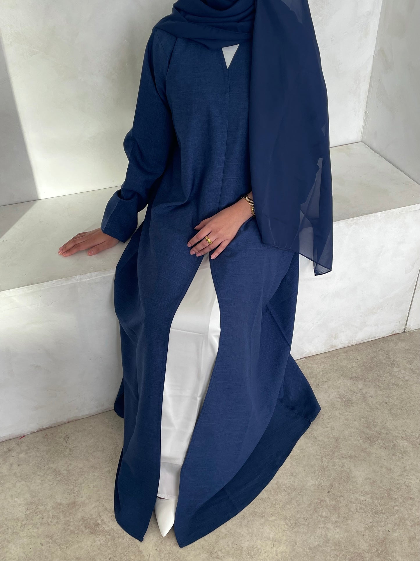 V-Cut Cloak ‘Blue’