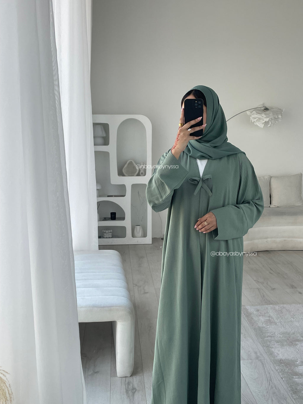Bow Button Abaya 'Green' abayasbynyssa Bow Button Abaya 'Green' abayasbynyssa